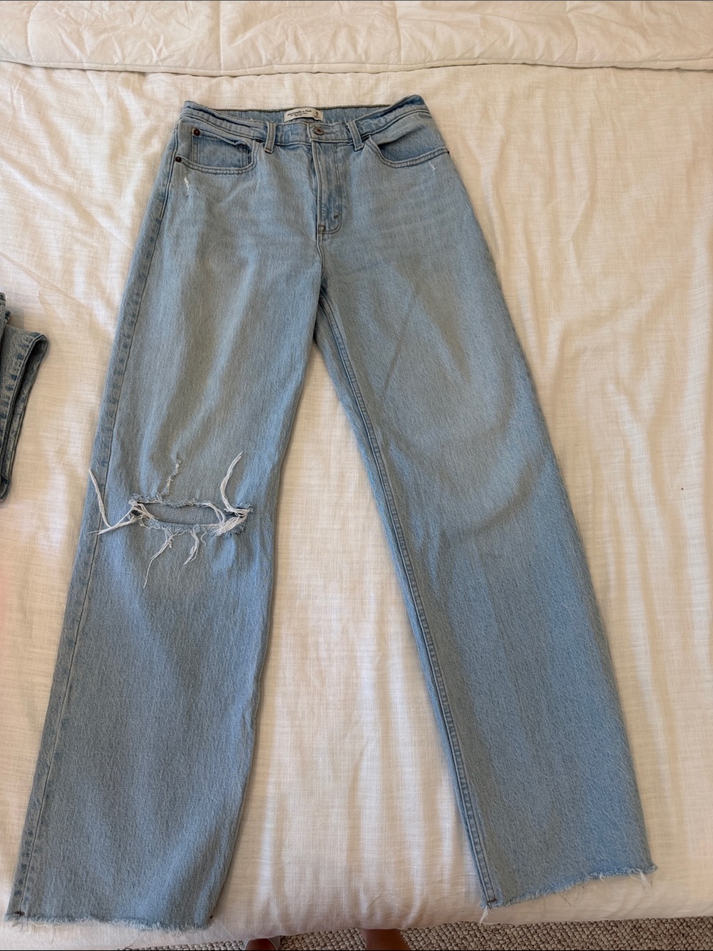Light Blue Wide-Leg Women's Jeans